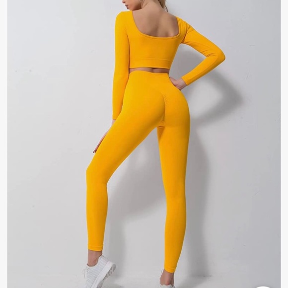 Workout Set - Picture 2 of 3